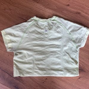 Lululemon swiftly tech t shirt! Lime green